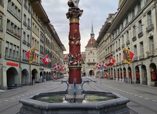 switzerland/bern/attraction/pfeiferbrunnen