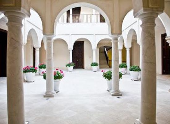 spain/malaga/attraction/museo-carmen-thyssen-malaga