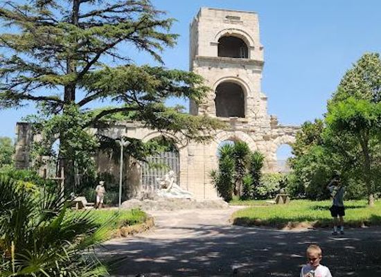 france/luberon/attraction/jardin-d-ete