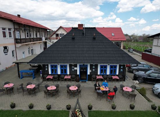 romania/bucovina/attraction/marginea-black-poterry