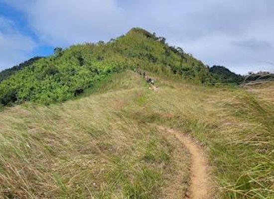 philippines/calabarzon/attraction/mt-batolusong