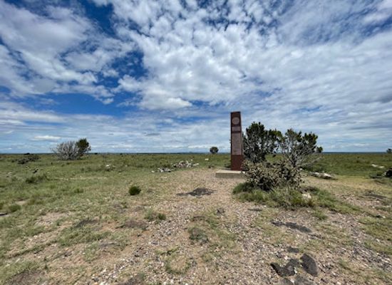 oklahoma/black-mesa-state-park/attraction/highest-point-in-oklahoma-trailhead