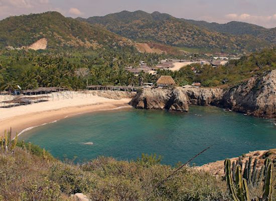 mexico/tierra-caliente/attraction/maruata-beach