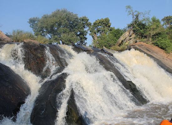 uganda/arua/attraction/olewa-falls