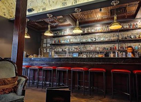 texas/fort-worth/attraction/thompson-s-bookstore-speakeasy