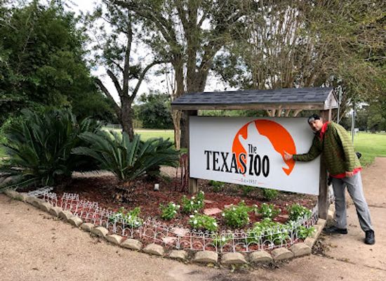 texas/south-texas/attraction/the-texas-zoo