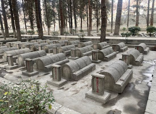 pakistan/gilgit-baltistan/attraction/chinese-cemetery-danyore-gilgit-pakistan