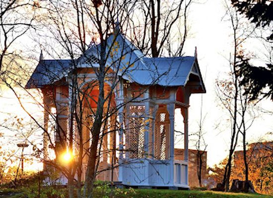 finland/kuopio/attraction/brahenpuisto-gazebo
