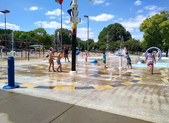 alabama/huntsville/attraction/brahan-spring-park