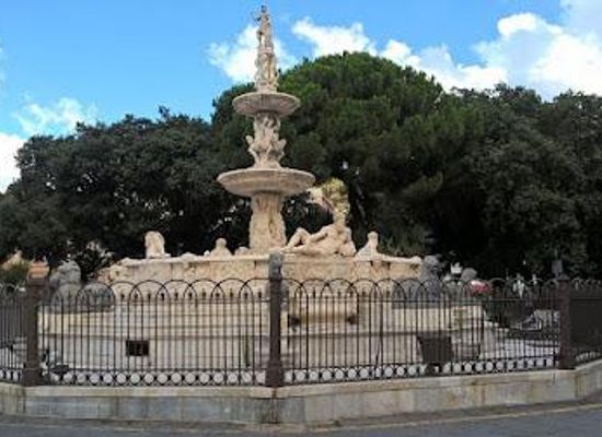 italy/calabria/attraction/orion-fountain