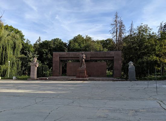 moldova/nistru-river/attraction/vladimir-lenin-monument