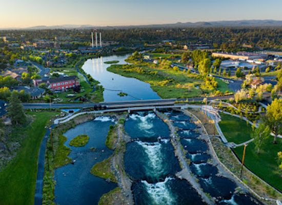 oregon/central-oregon/attraction/old-mill-district