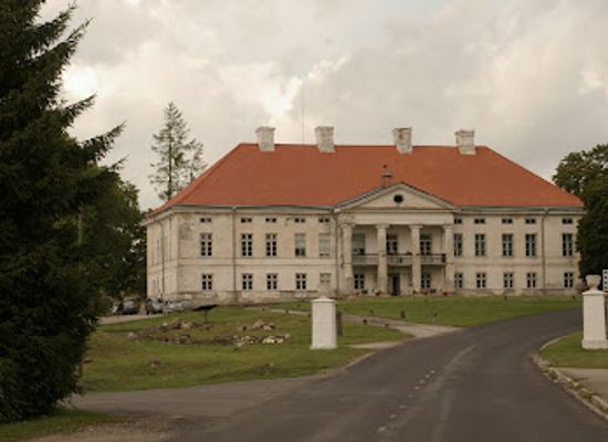 estonia/parnumaa/attraction/lihula-mois