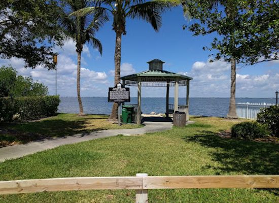 florida/cocoa-beach/attraction/center-street-park