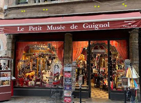 france/lyon/attraction/le-petit-musee-de-guignol