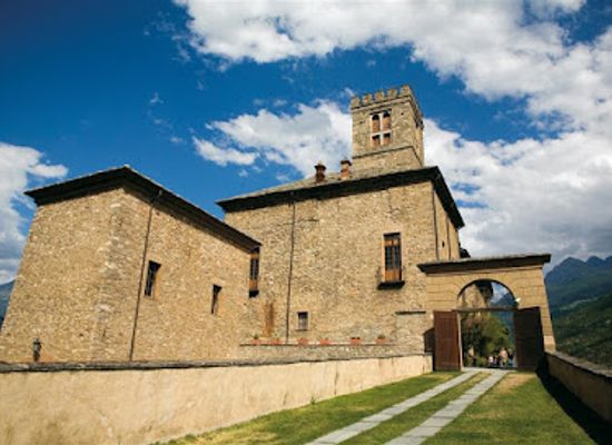 italy/courmayeur/attraction/castello-reale-di-sarre