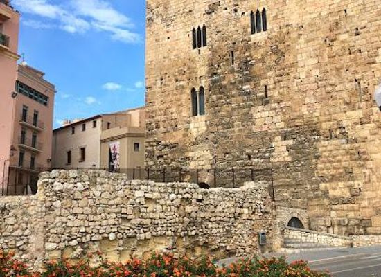 spain/tarragona/attraction/torre-del-pretori-o-castell-del-rei