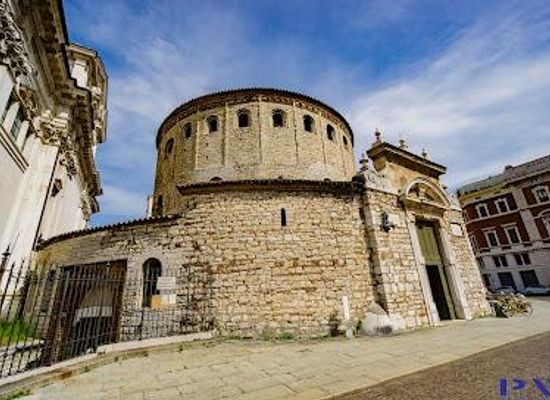 italy/lombardy/attraction/duomo-vecchio