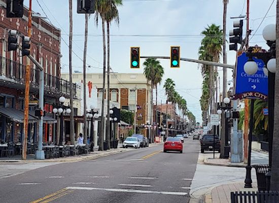 florida/tampa/ybor-city/attraction/viva-ybor-mural