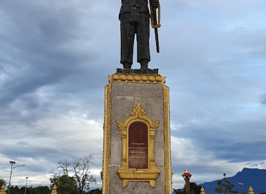 laos/bolaven-plateau/attraction/ongkeo-monument-park