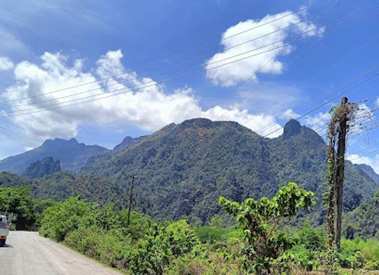 laos/vientiane-province/attraction/wang-wiang-lao