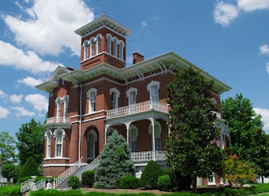 illinois/little-egypt/attraction/magnolia-manor