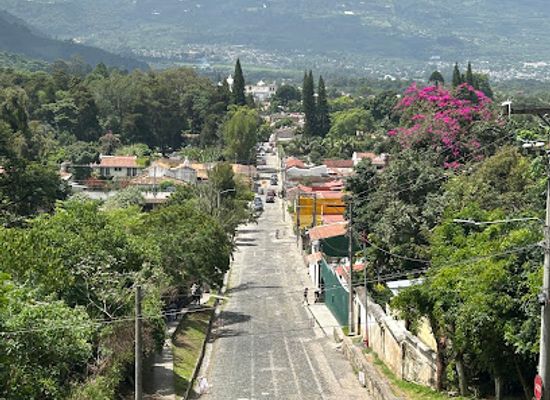 guatemala/caribbean-coast/attraction/cerro-de-la-cruz