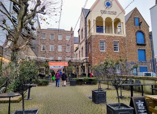 jersey/saint-ouen/attraction/jersey-museum-art-gallery-and-victorian-house