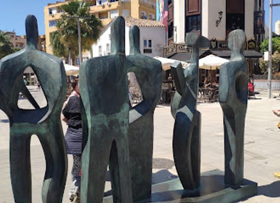 spain/costa-del-sol/attraction/estatua-personas