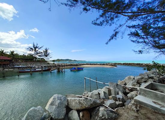 indonesia/bangka-belitung-islands/attraction/tongaci-beach