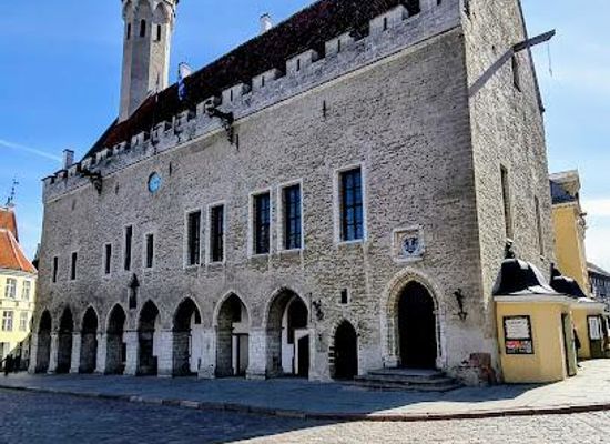 estonia/rapla/attraction/tallinn-town-hall