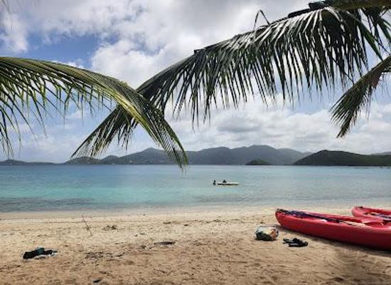 british-virgin-islands/salt-island/attraction/hansen-bay-beach