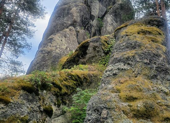 bulgaria/rhodopes/attraction/goat-stone-ancient-rock-sanctuary