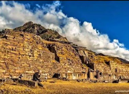 peru/huaraz/attraction/sitio-arqueologico-chavin-de-huantar