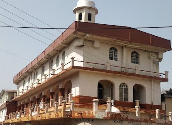 sierra-leone/river-number-two-beach/attraction/tower-hill-central-mosque