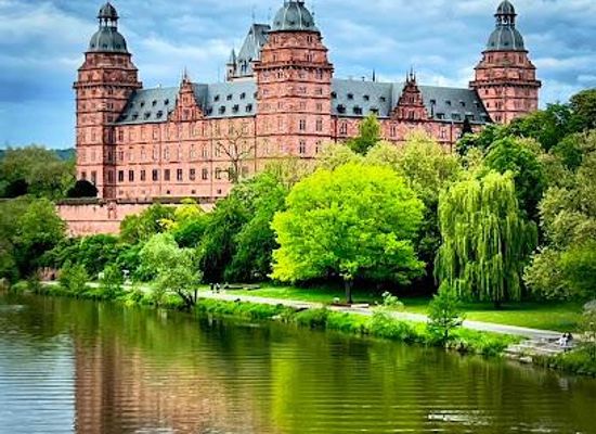 germany/franconia/attraction/johannisburg-palace