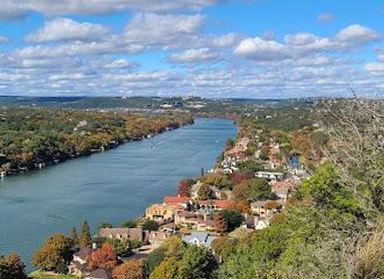texas/austin/attraction/covert-park-at-mount-bonnell