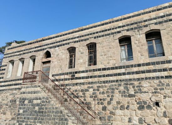 jordan/southern-jordan-valley/attraction/irbid-saray-osmanli-citadel