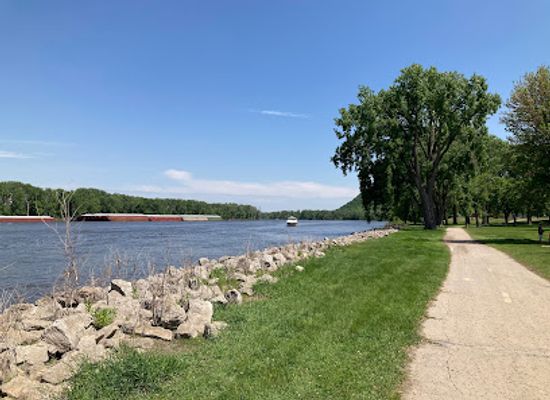 minnesota/red-river-valley/attraction/colvill-park