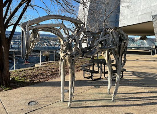 tennessee/chattanooga/attraction/wooden-horse