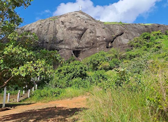 cameroon/ngog-lituba/attraction/ngog-litouba