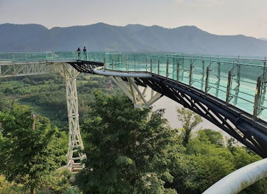 thailand/mekong-river-region/attraction/skywalk-chiang-khan