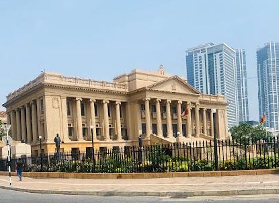 sri-lanka/colombo/attraction/old-parliament-building