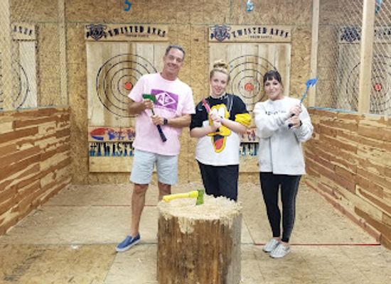 oklahoma/moore/attraction/twisted-axes-throw-house