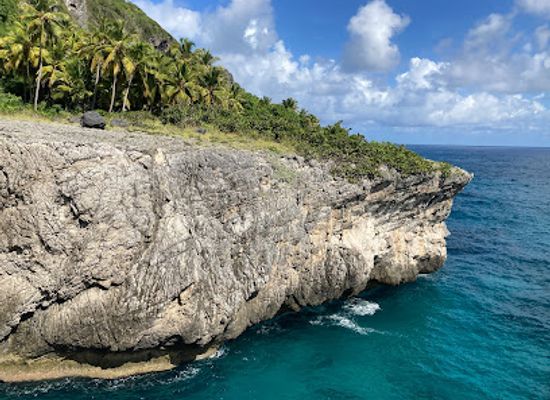 dominican-republic/los-haitises/attraction/la-boca-del-diablo