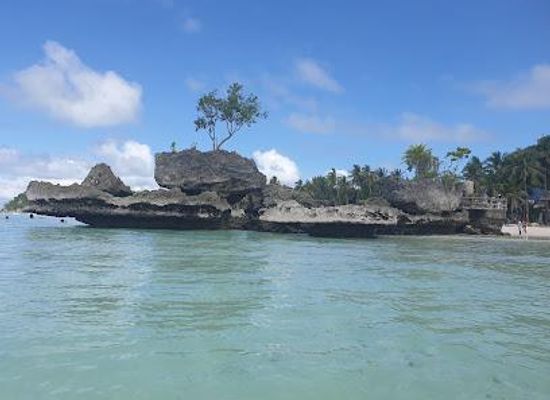 philippines/boracay/attraction/willy-s-rock
