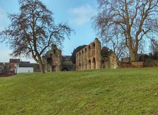 united-kingdom/essex/landmark/english-heritage-st-botolph-s-priory