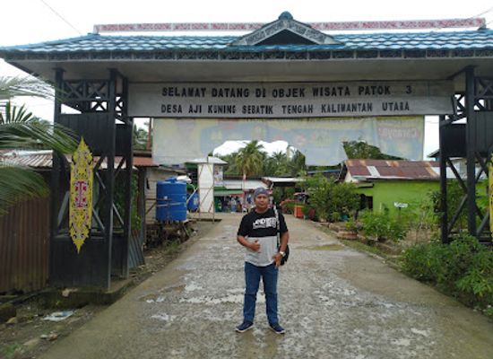 indonesia/south-kalimantan/attraction/wisata-rumah-dua-negara