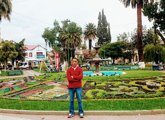 bolivia/cochabamba/calderon/attraction/colon-square
