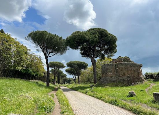 italy/via-francigena/attraction/park-of-the-appian-way
